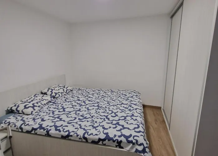 Apartma Sinitus イゾラ